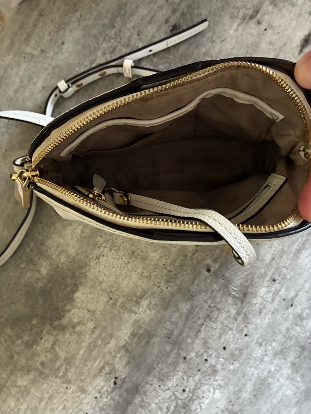 Michael Kors Cream Pebbled Leather Crossbody with Gold Chain Trim - Picture 10 of 14